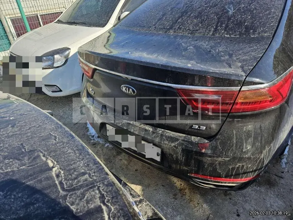 Photo 2 of 17: 2017 Kia K7 — Korean insurance auction