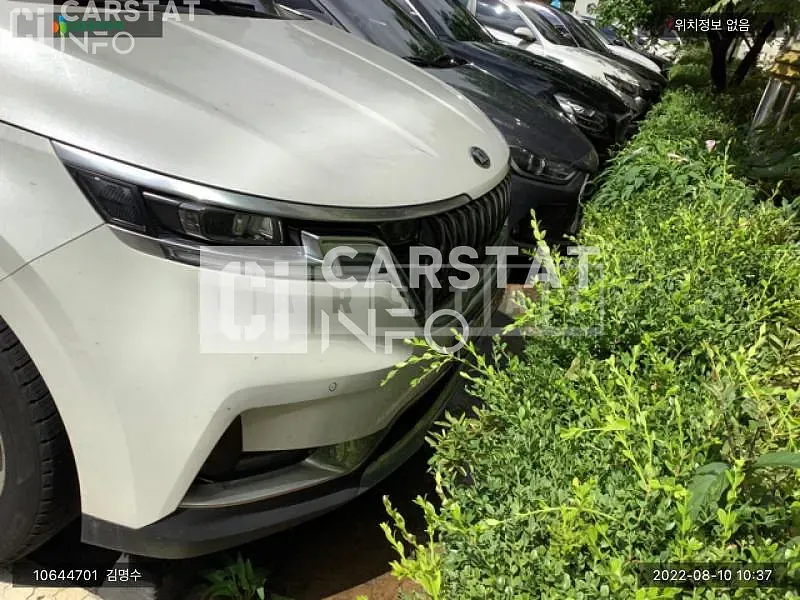 Photo 2 of 56: 2020 Kia Carnival, VIN KNANC81BBMS004429 — Korean insurance auction