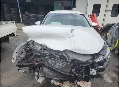 Photo 1 of 10: 2017 Kia K5 — Korean insurance auction