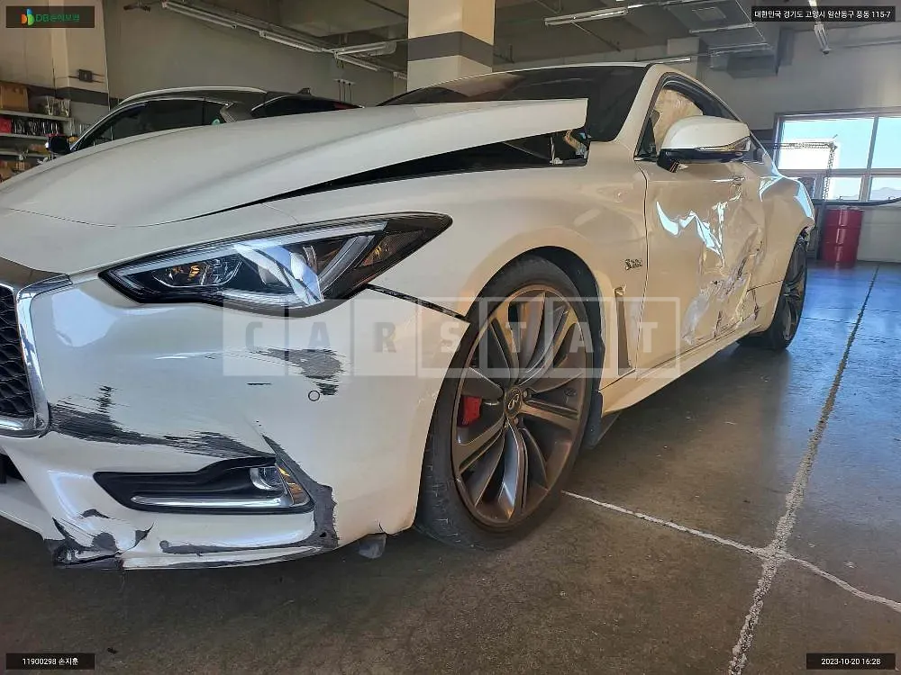Photo 2 of 35: 2019 Infiniti Q60, VIN JNKFV7EK1JM630052 — Korean insurance auction