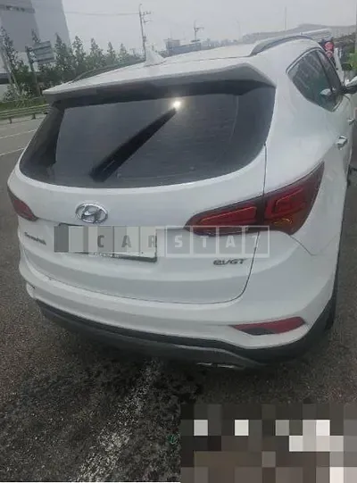 Photo 1 of 4: 2015 Hyundai Santa Fe DM — Korean insurance auction