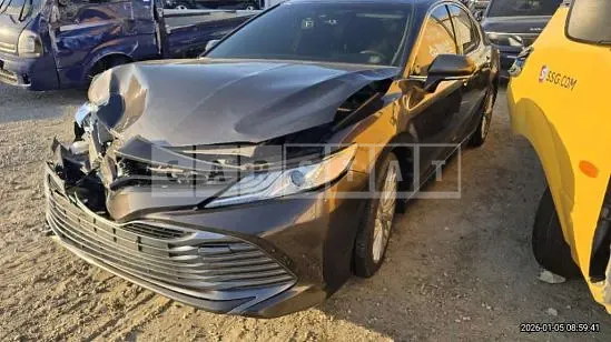 Photo 2 of 7: 2018 Toyota Camry, VIN JTNB11HKXJ3073292 — Korean insurance auction