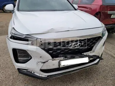 Photo 1 of 28: 2019 Hyundai Santa Fe, VIN KMHS381CBKU066794 — Korean insurance auction