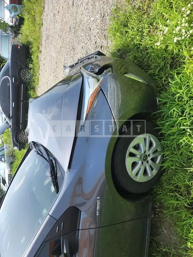 Photo 2 of 30: 2018 Toyota Prius, VIN JTDKBRFU5J3584784 — Korean insurance auction