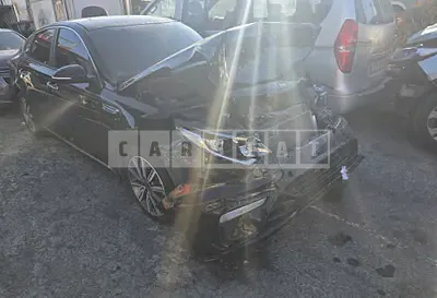 Photo 1 of 16: 2019 Kia K5 — Korean insurance auction