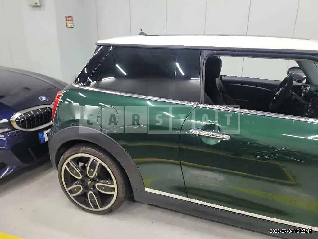 Photo 2 of 17: 2016 MINI Cooper D, VIN WMWXN3108G3B42976 — Korean insurance auction