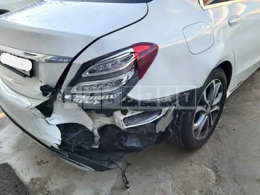 Photo 2 of 8: 2016 Mercedes-Benz C 220d, VIN WDDWF0EB8GF305911 — Korean insurance auction