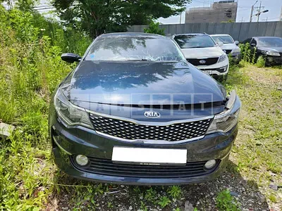 Photo 1 of 13: 2017 Kia K5, VIN KNAGT411BJA200840 — Korean insurance auction