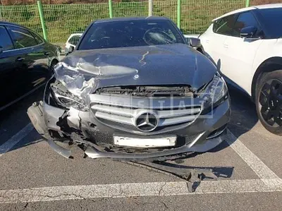 Photo 1 of 3: 2016 Mercedes-Benz E220 BlueTec, VIN WDDHF0AB0GB319758 — Korean insurance auction