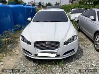 Photo 1 of 19: 2015 Jaguar XF 2.2d, VIN SAJAA05JXFDU67464 — Korean insurance auction