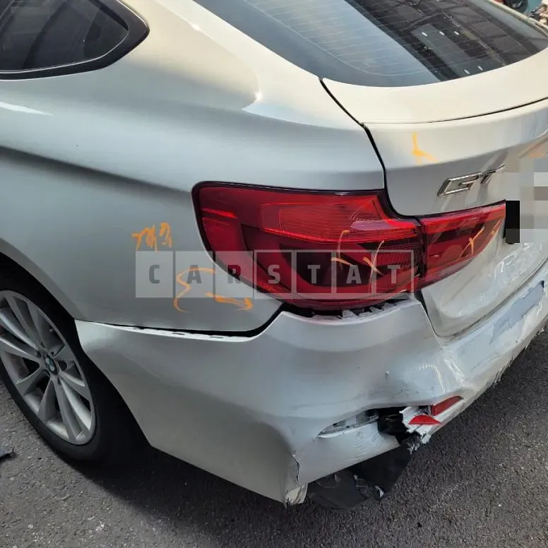 Photo 2 of 25: 2017 BMW 320d Gran Turismo — Korean insurance auction