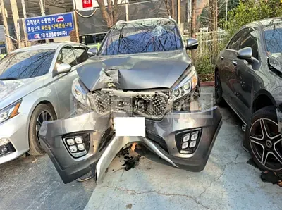 Photo 1 of 8: 2016 Kia Sorento, VIN KNAPK81ABGA222013 — Korean insurance auction