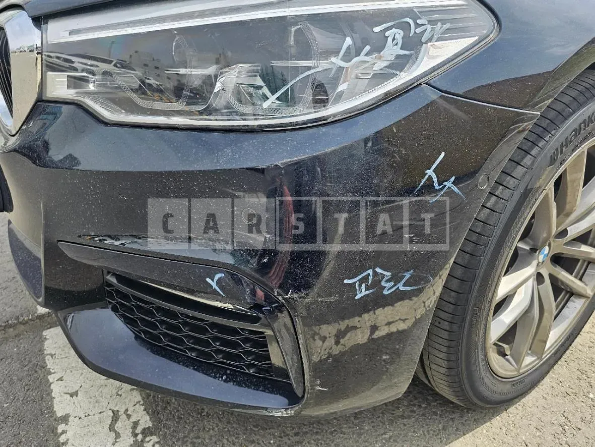 Photo 2 of 6: 2018 BMW (parts) 520d xDrive Headlamp, VIN WBAJC5105JWB86947 — Korean insurance auction