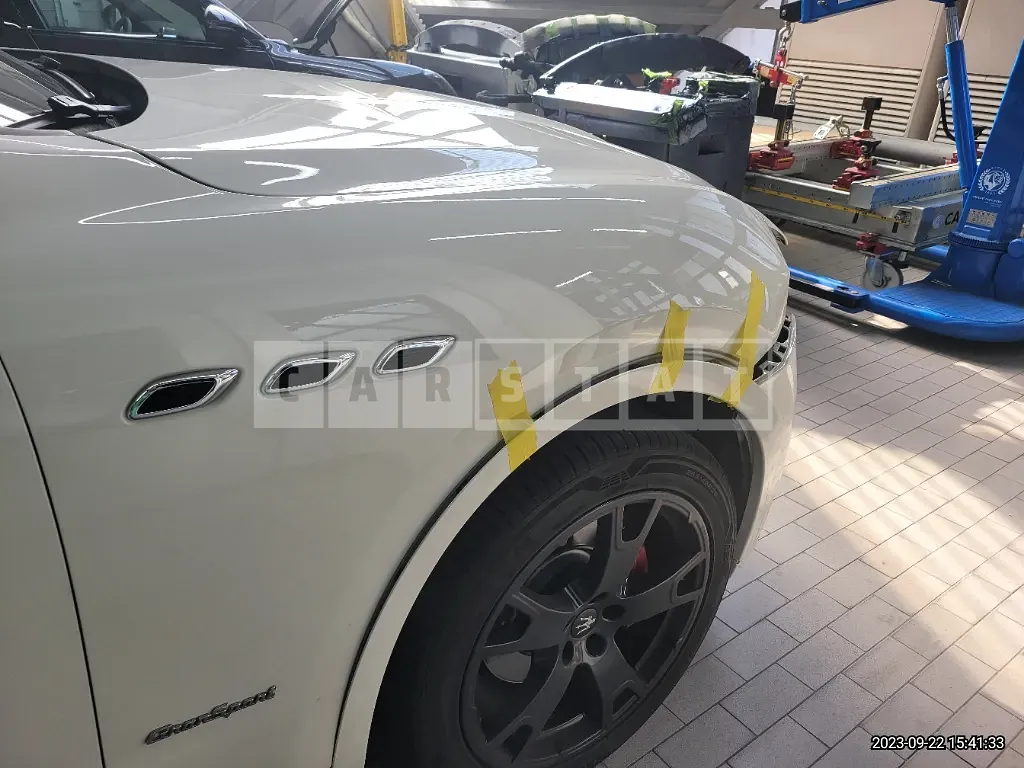 Photo 2 of 25: 2018 Maserati Levante Diesel, VIN ZN661TUG9JX286874 — Korean insurance auction