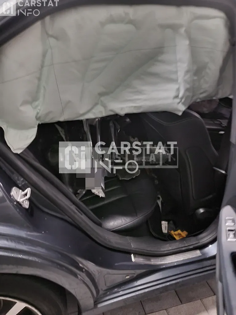 Photo 2 of 10: 2015 Mercedes-Benz E250 BlueTec 4Matic — Korean insurance auction