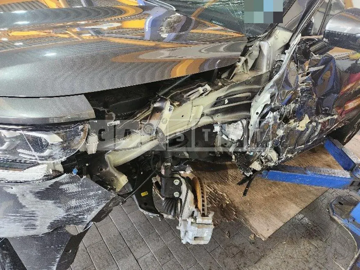 Photo 2 of 72: 2022 Kia Sorento Hybrid, VIN KNARH81GBPA159923 — Korean insurance auction