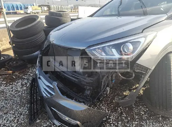 Photo 2 of 25: 2017 Hyundai Santa Fe, VIN KMHSW81UBHU737117 — Korean insurance auction