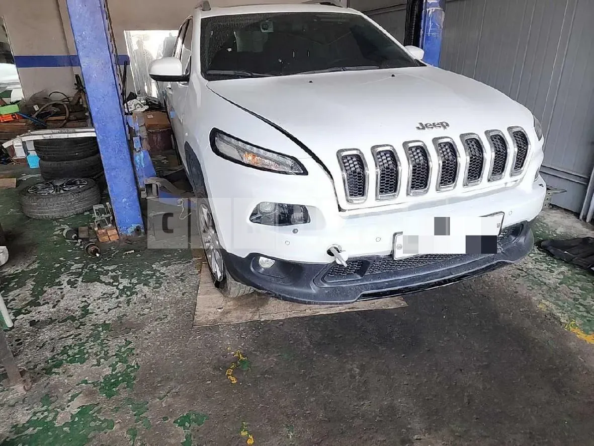 Photo 2 of 16: 2017 Jeep Zip Cherokee 2.4, VIN 1C4PJMCB8HW614092 — Korean insurance auction