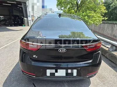 Photo 1 of 17: 2018 Kia K7 — Korean insurance auction