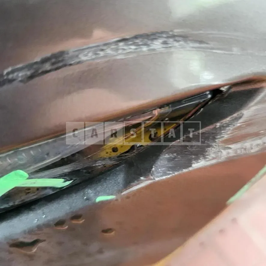 Photo 2 of 3: 2018 Lexus (parts) LS500 AWD Light, VIN JTHC5LFF6J5003712 — Korean insurance auction