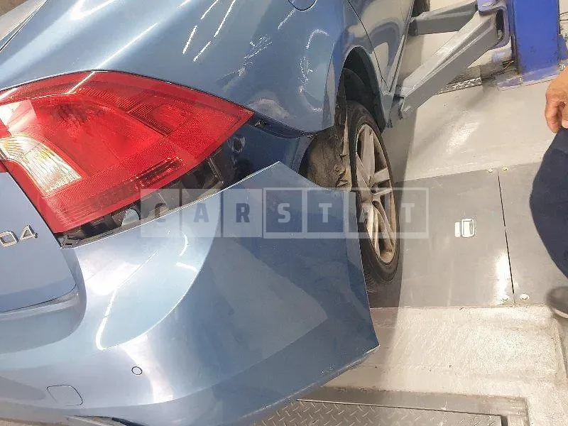 Photo 2 of 7: 2015 Volvo S60D4 — Korean insurance auction