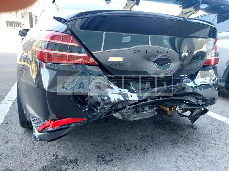 Photo 2 of 16: 2022 Genesis G70 3.3T — Korean insurance auction