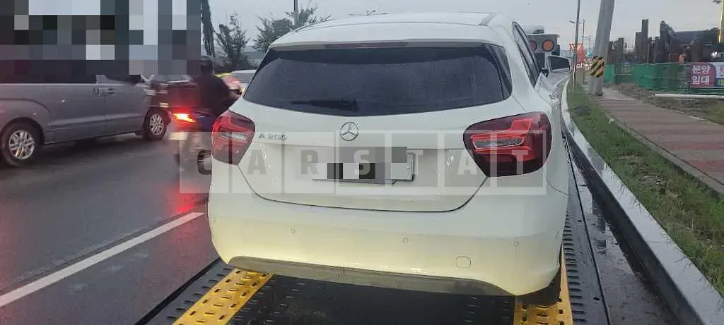 Photo 2 of 4: 2016 Mercedes-Benz A200 — Korean insurance auction