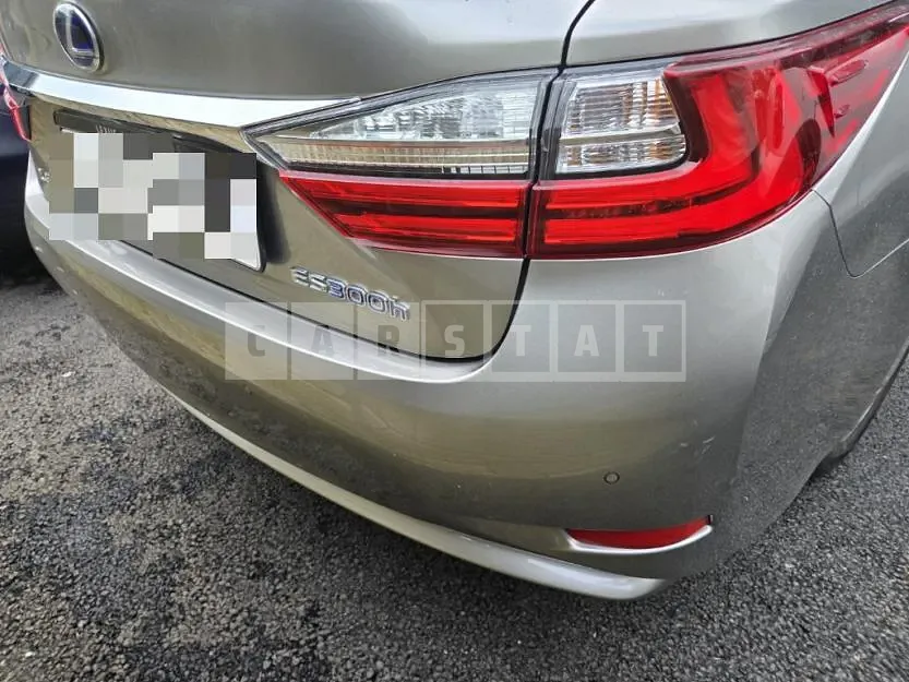 Photo 2 of 24: 2016 Lexus ES300h — Korean insurance auction