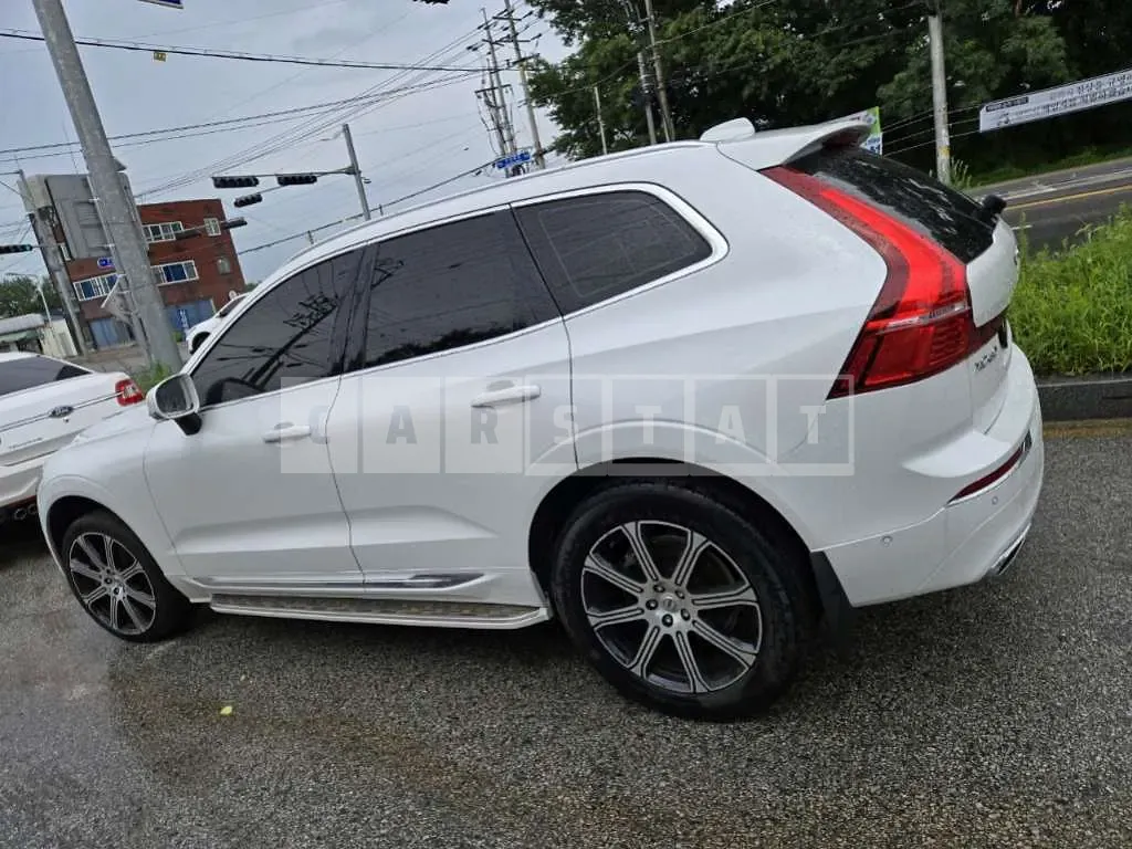 Photo 2 of 5: 2018 Volvo XC60 D5 AWD — Korean insurance auction