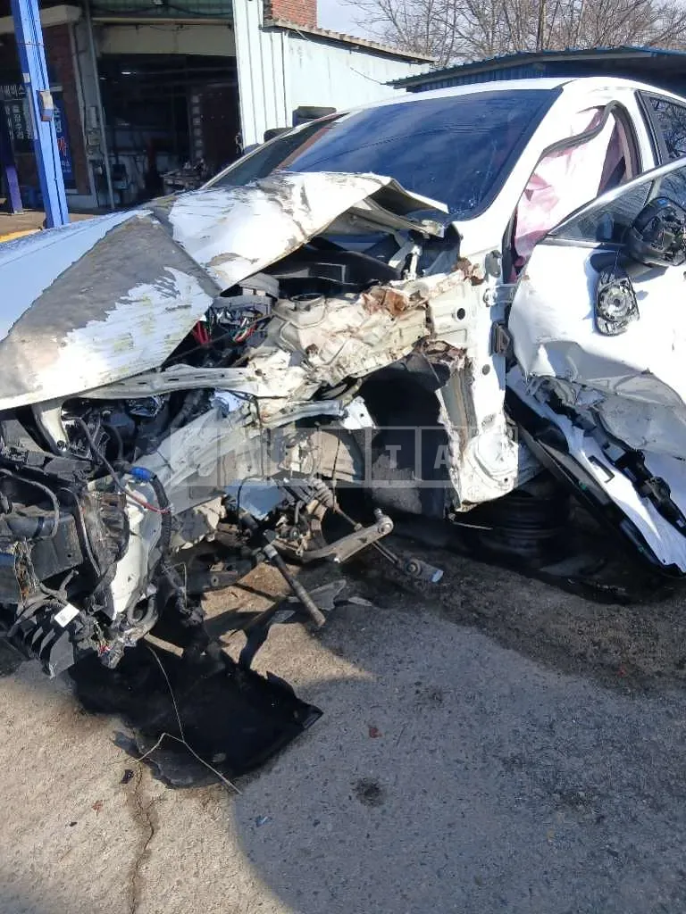 Photo 2 of 8: 2020 Kia K5 2.0 LPG — Korean insurance auction