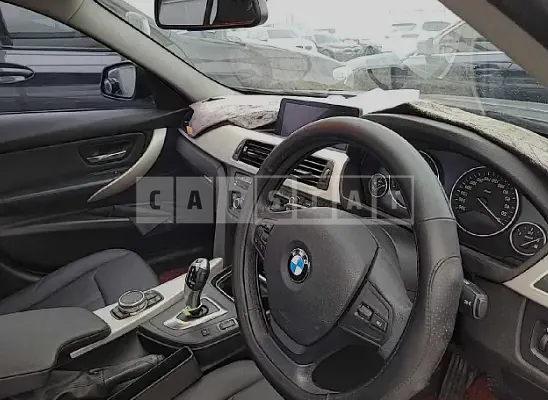 Photo 2 of 9: 2015 BMW 320d, VIN WBA3E1107FF947610 — Korean insurance auction