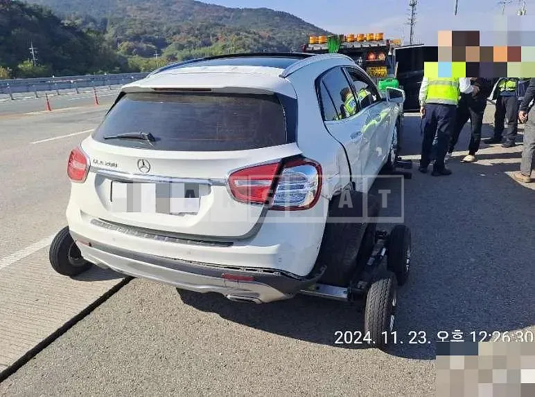 Photo 2 of 4: 2014 Mercedes-Benz GLA200 CDI — Korean insurance auction
