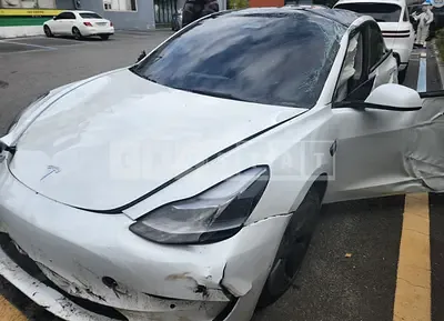 Photo 1 of 6: 2022 Tesla Model 3 Long Range — Korean insurance auction