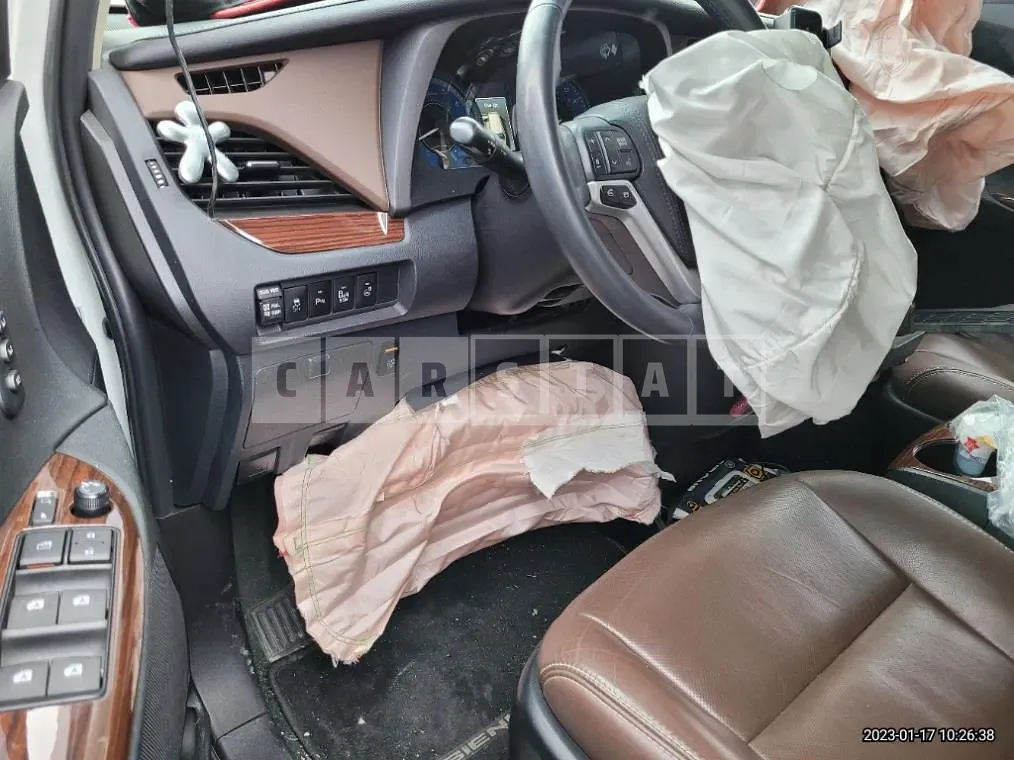 Photo 2 of 25: 2016 Toyota Siena 4WD — Korean insurance auction