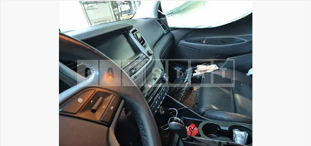 Photo 2 of 18: 2015 Hyundai Tucson TL — Korean insurance auction