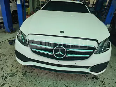 Photo 1 of 64: 2020 Mercedes-Benz E 250, VIN W1KZF4FB1LA827578 — Korean insurance auction