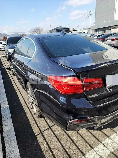 Photo 1 of 32: 2019 BMW 520d M Sport Package, VIN WBAJF3108KBJ09099 — Korean insurance auction