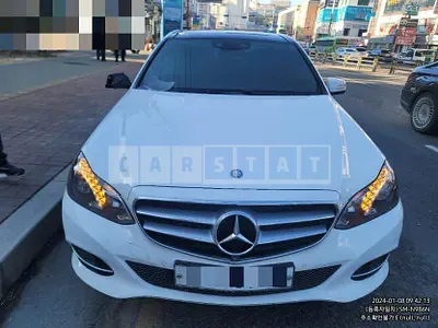 Photo 1 of 10: 2016 Mercedes-Benz E250 BlueTec 4Matic, VIN WDDHF9HBXGB305635 — Korean insurance auction