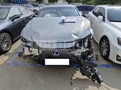 Photo 1 of 34: 2021 Lexus ES300h — Korean insurance auction