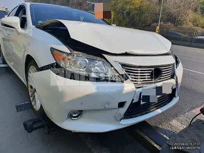 Photo 1 of 14: 2015 Lexus ES350, VIN JTHBK1GG8F2192615 — Korean insurance auction