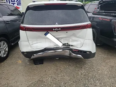 Photo 1 of 20: 2023 Kia Carnival Limousine, VIN KNANE813BPS334022 — Korean insurance auction