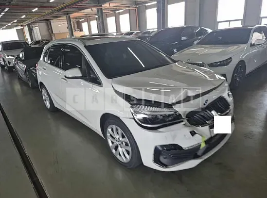 Photo 2 of 9: 2019 BMW Active Tourer Joy — Korean insurance auction