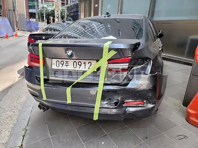 Photo 1 of 9: 2016 BMW 320d, VIN WBA8C5103GK633979 — Korean insurance auction