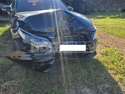 Photo 1 of 7: 2019 Kia K5 — Korean insurance auction