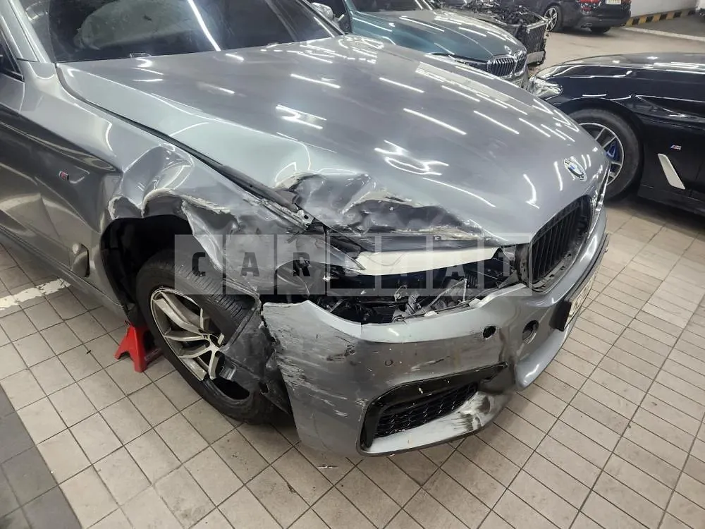 Photo 2 of 18: 2017 BMW 520d xDrive, VIN WBAJC5104HG852729 — Korean insurance auction
