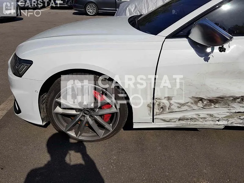 Photo 2 of 33: 2021 Audi A6, VIN WAUZZZF22LN085812 — Korean insurance auction