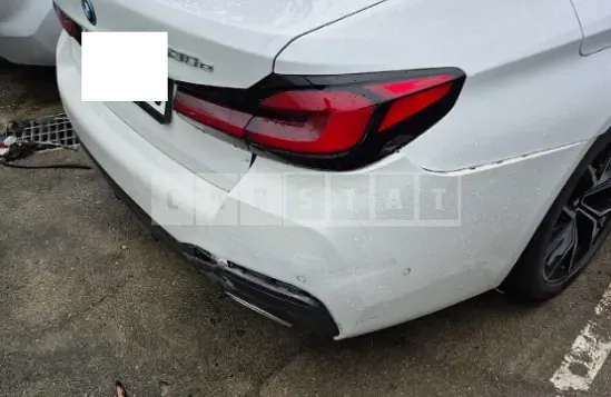 Photo 2 of 27: 2022 BMW 530e — Korean insurance auction