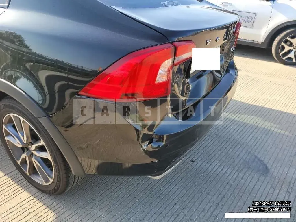 Photo 2 of 13: 2016 Volvo S60CCD4 — Korean insurance auction