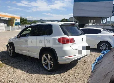 Photo 1 of 8: 2014 Volkswagen Tiguan 2.0 TDI Blue Motion — Korean insurance auction