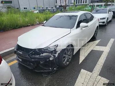 2015 Lexus /IS250